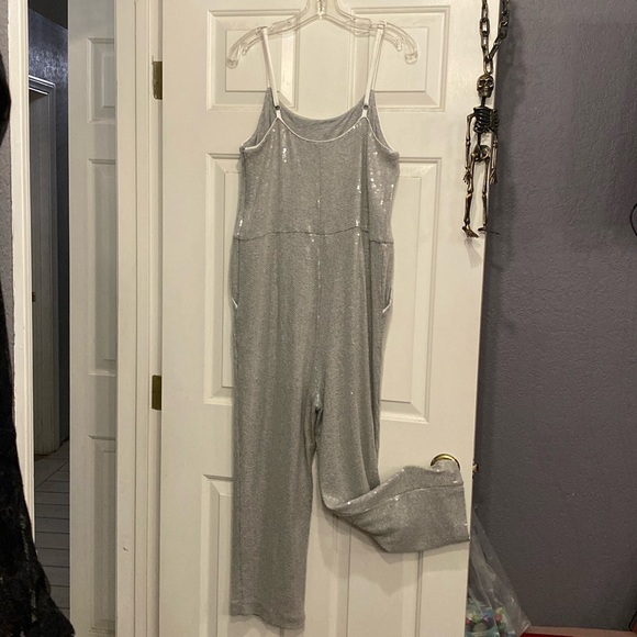 ANTHROPOLOGIE - jumpsuit: grey lined, sequins, pockets, adj. straps, zip - 14 - Picture 14 of 16